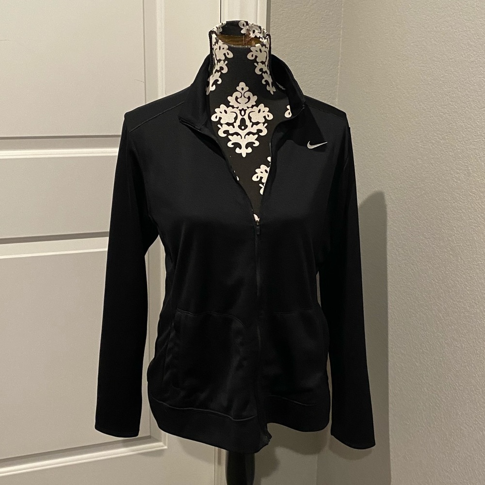 Nike Dri fit lightweight zip up jacket